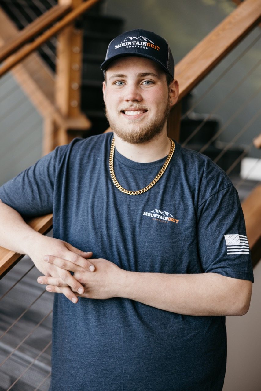 Owen Appel_Installer Large